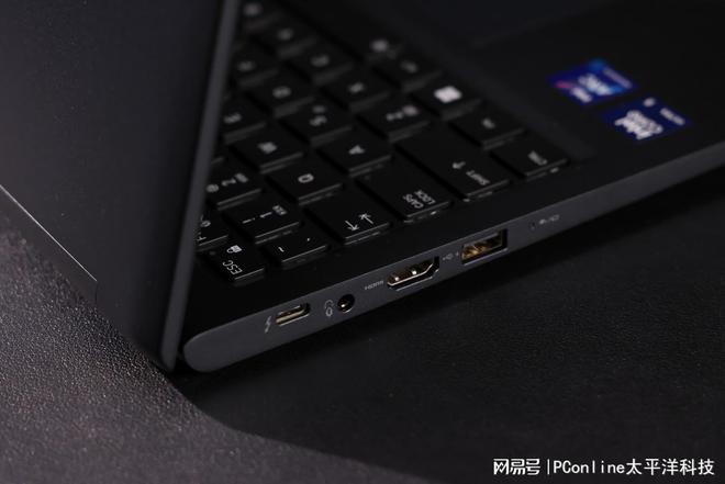 abook Portégé X30L-M评测千亿平台网站875克超轻便携全能王者