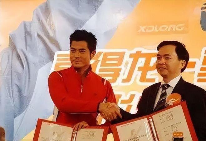 动鞋如今却很少有人问津谁在盲目跟风千亿国际网站曾被捧上天的4种国产运(图11)