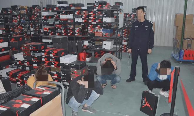 福建跨境卖家被逮捕！qy球友会网站又一(图3)