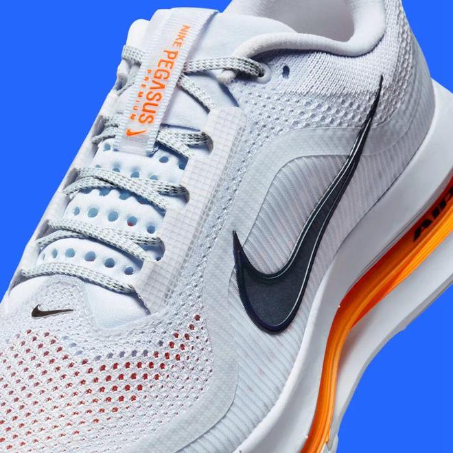 双Nike跑鞋把能给的都给足了千亿球友会app配置诱人！这(图6)