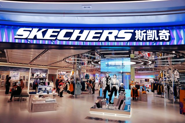 鞋王卖身退市680亿美国(图2)