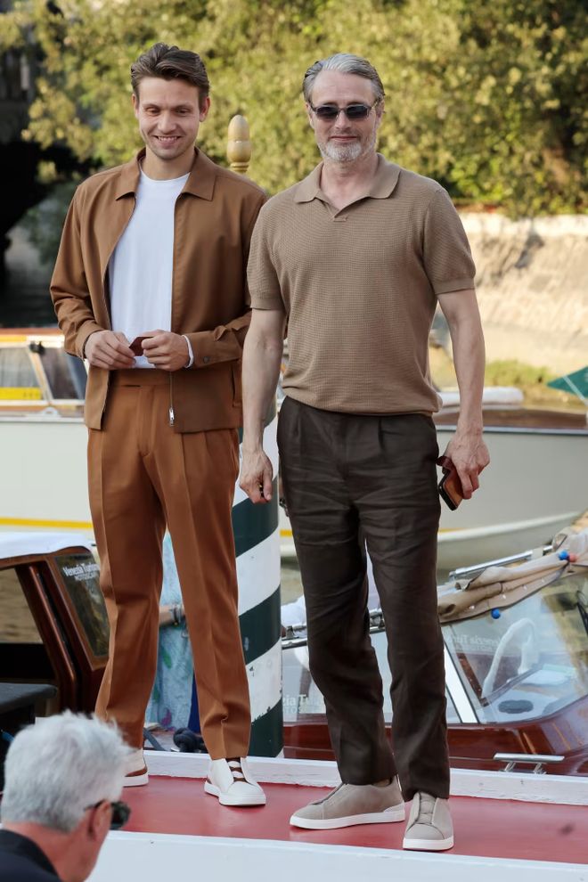 CEO是大粉丝但它线元吗“懒奢”运动鞋受追捧苹果(图3)